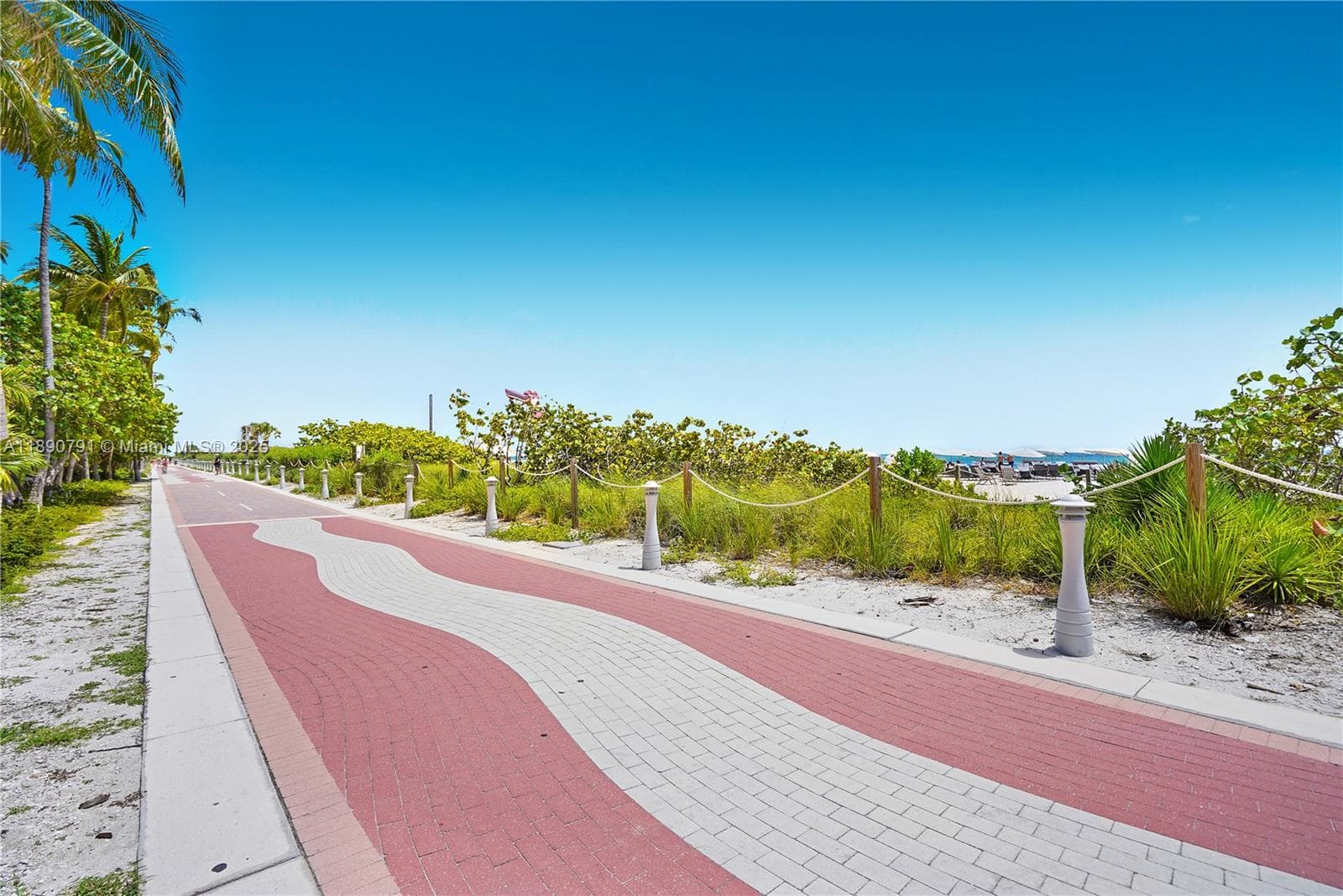 A11890791 — Miami Beach — 41