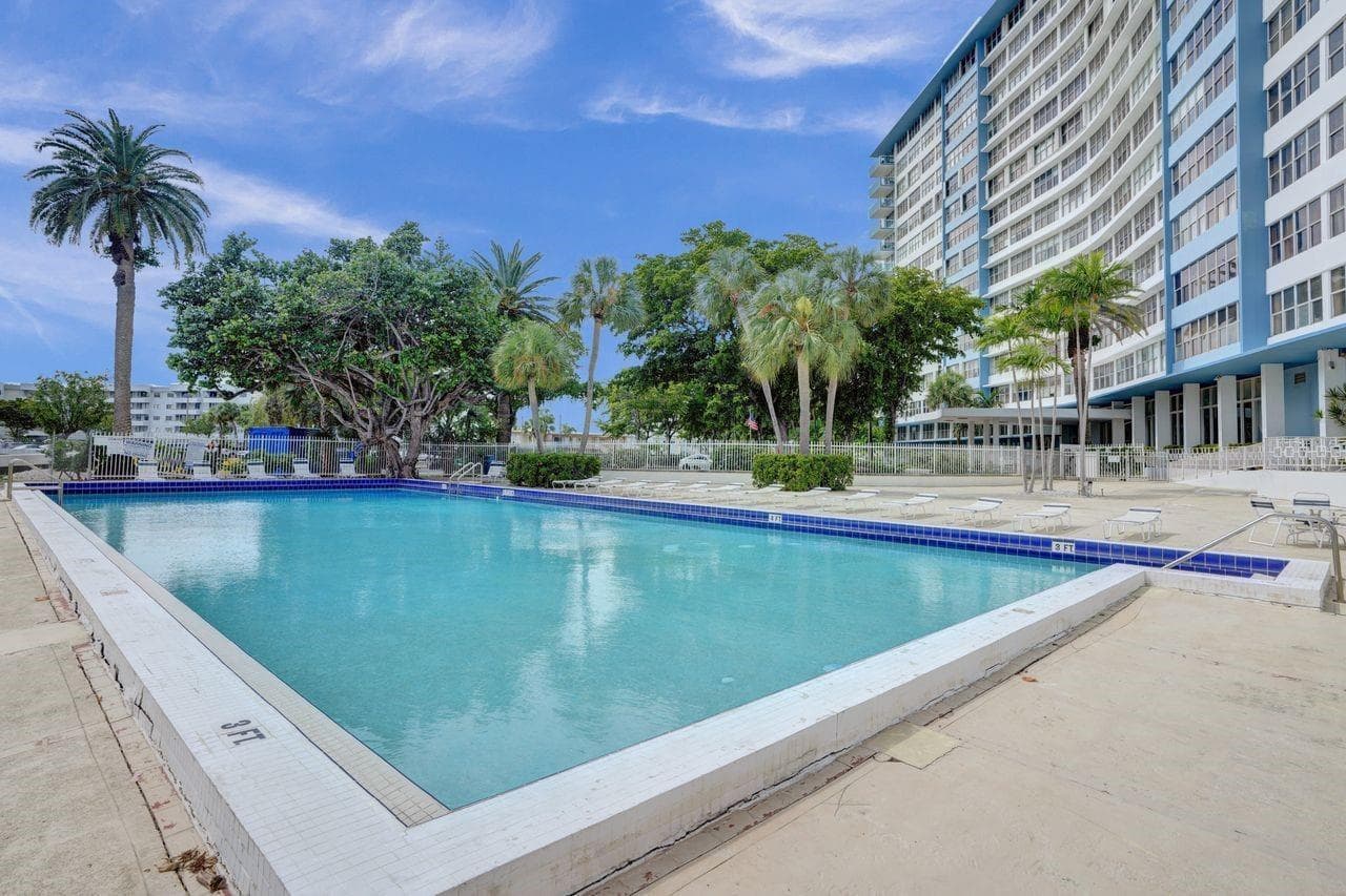 F10530295 — Miami Beach — 7