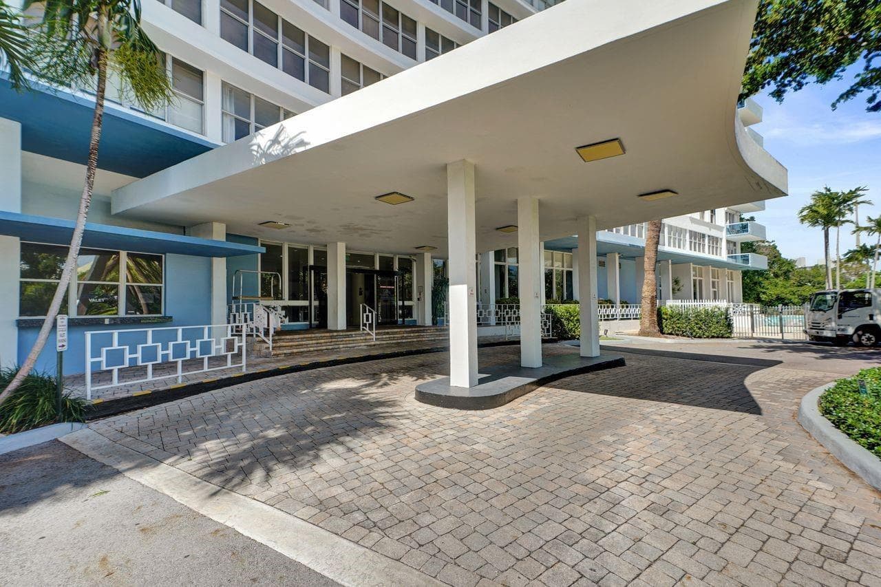 F10530295 — Miami Beach — 9