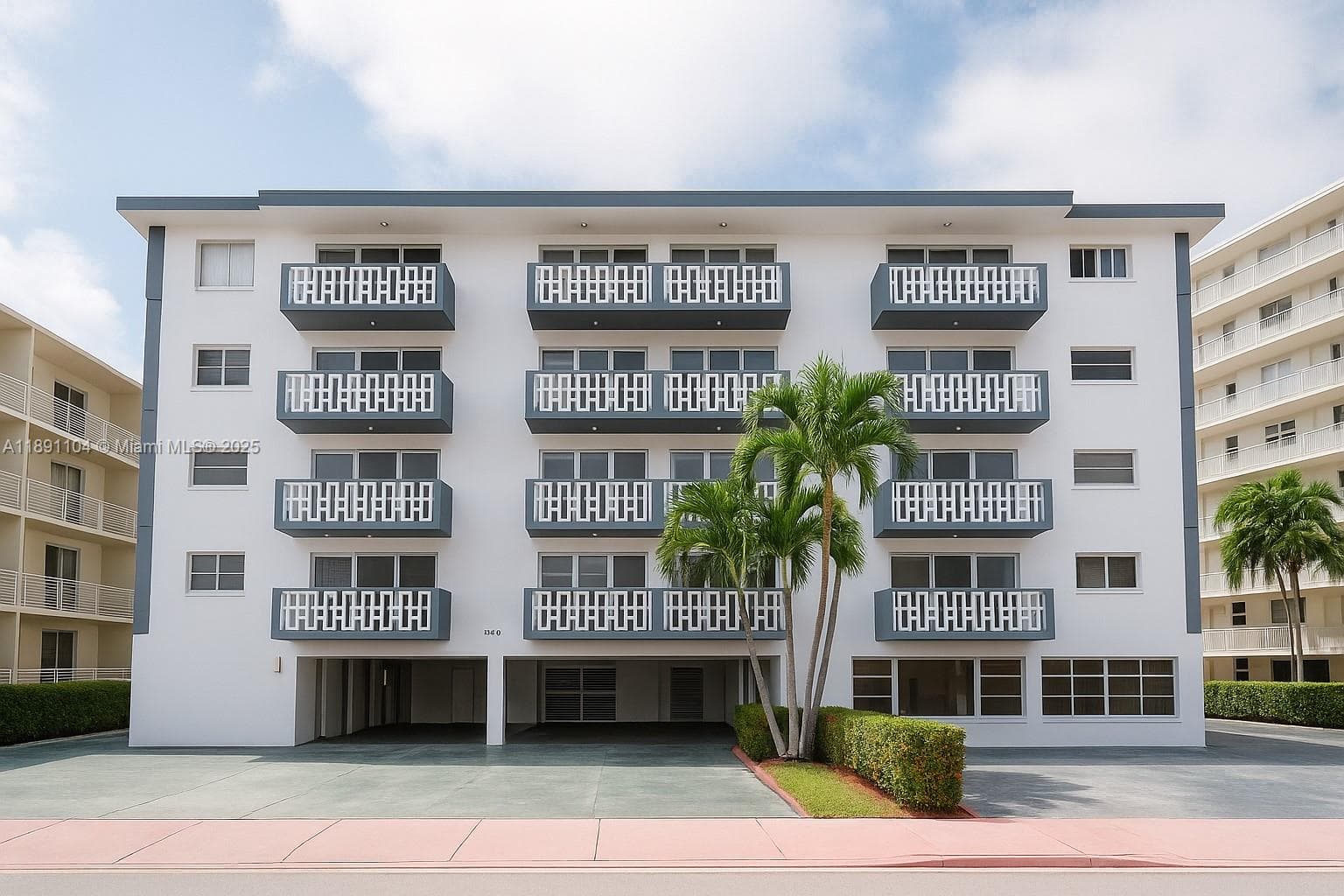 A11891104 — Miami Beach — 11