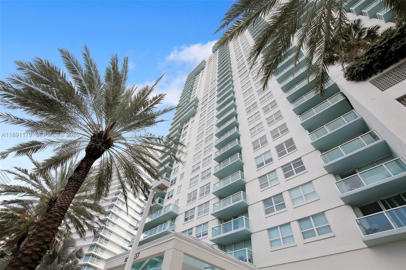 A11891179 — Miami Beach — 47