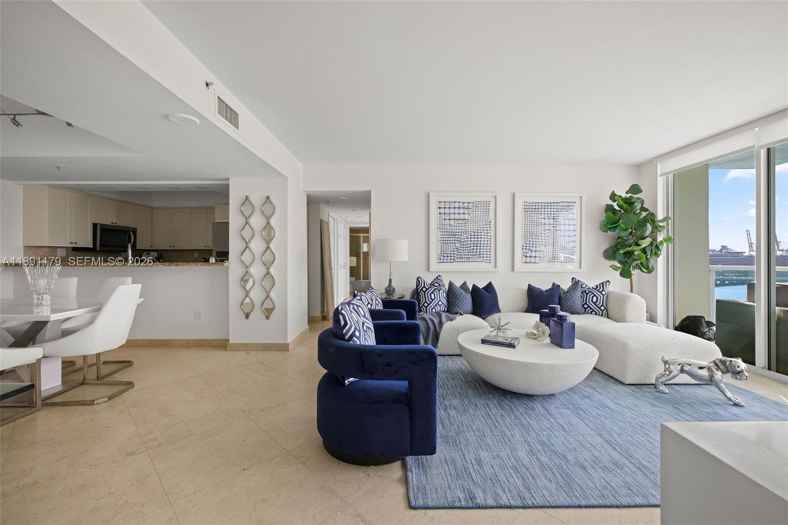 A11891179 — Miami Beach — 7