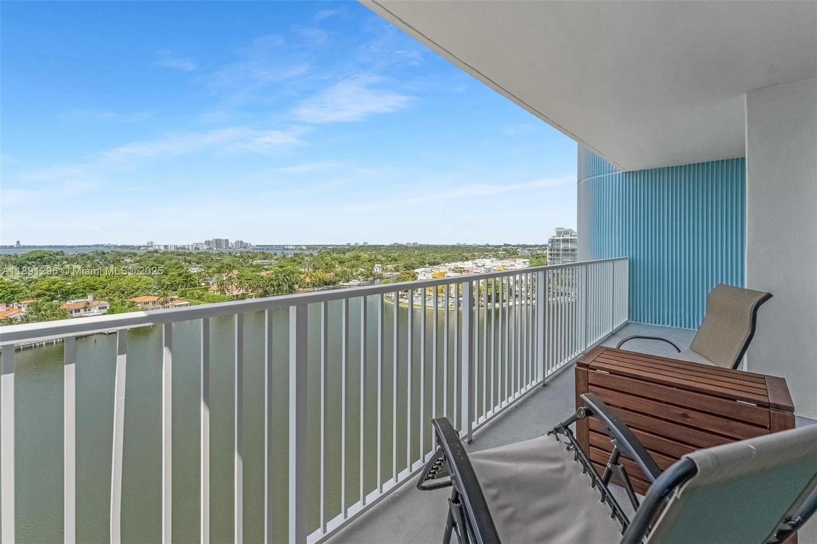 A11891296 — Miami Beach — 27