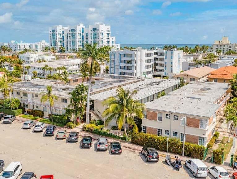 A11891783 — Miami Beach — 15