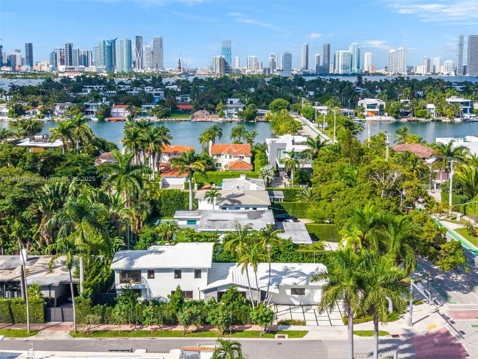 A11891994 — Miami Beach — 31
