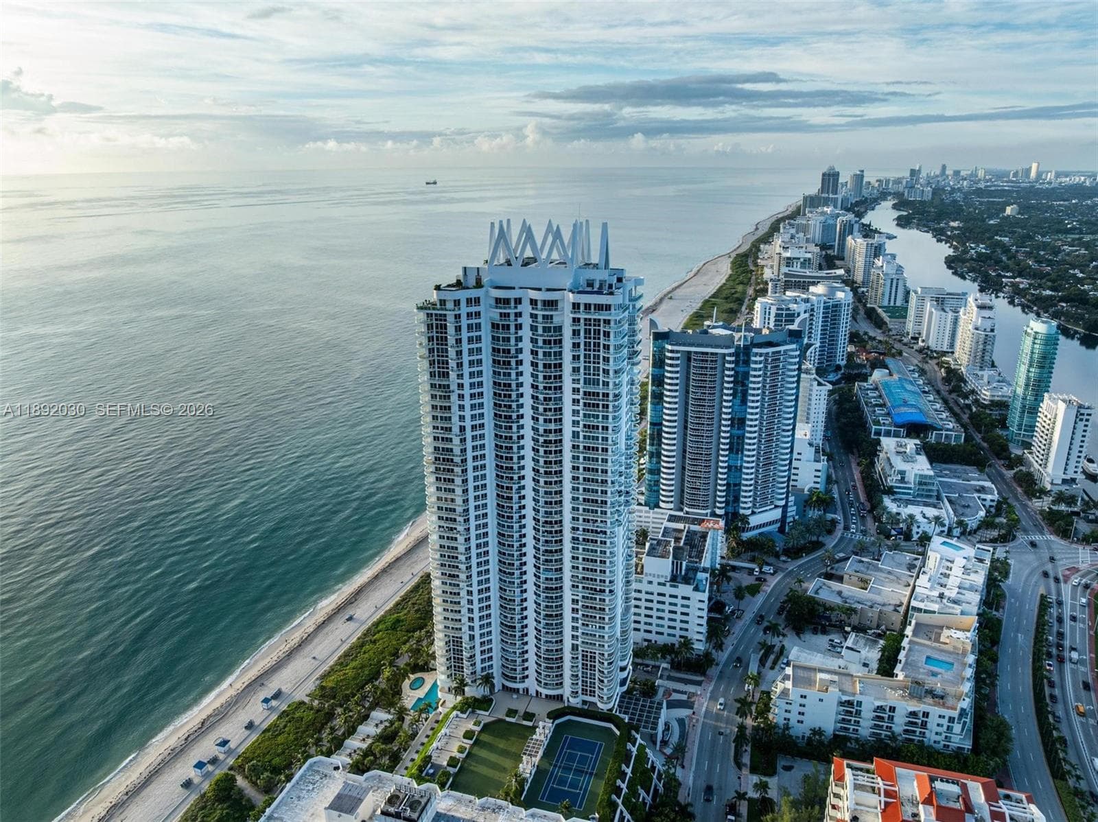 A11892030 — Miami Beach — 39