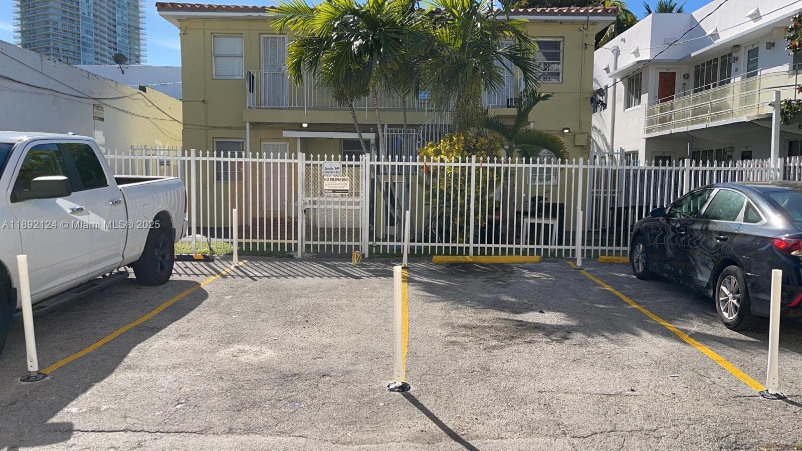A11892124 — Miami Beach — 23
