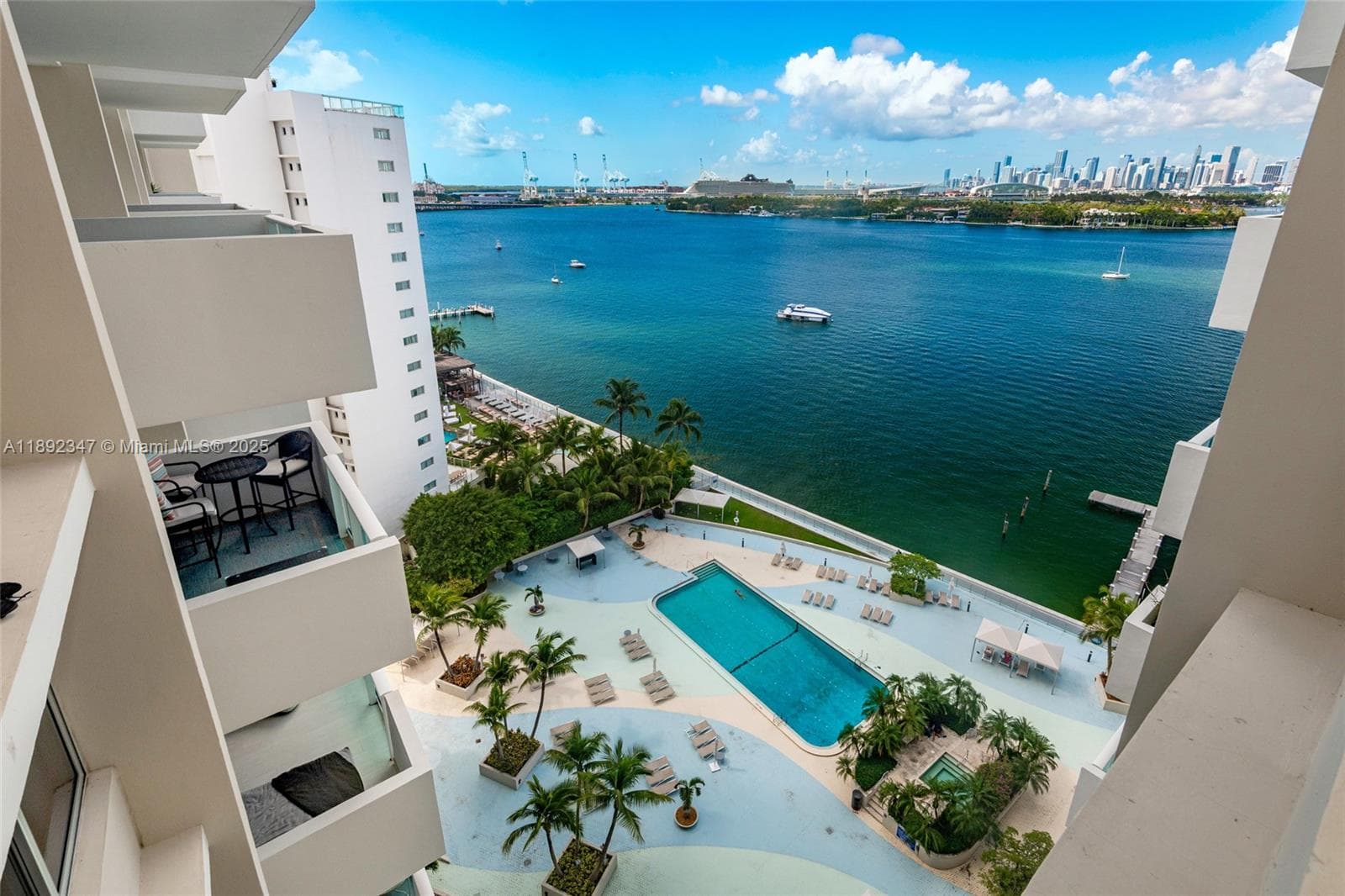A11892347 — Miami Beach — 2