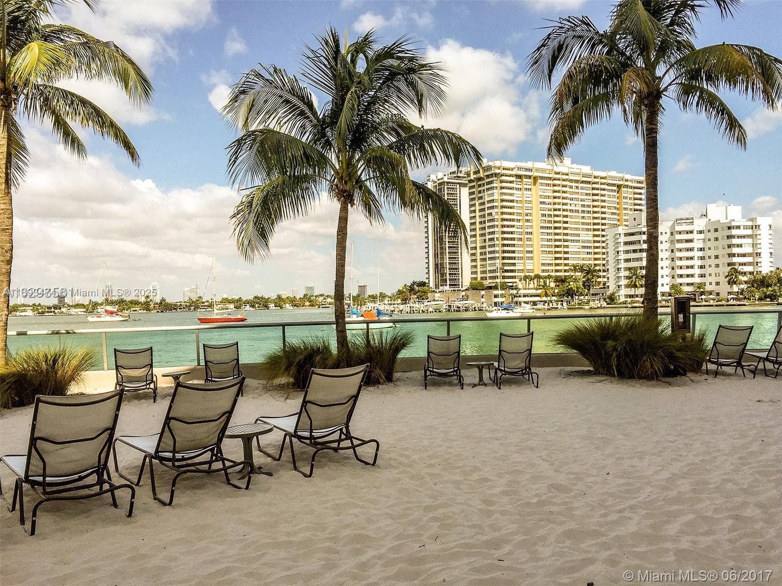 A11893474 — Miami Beach — 11