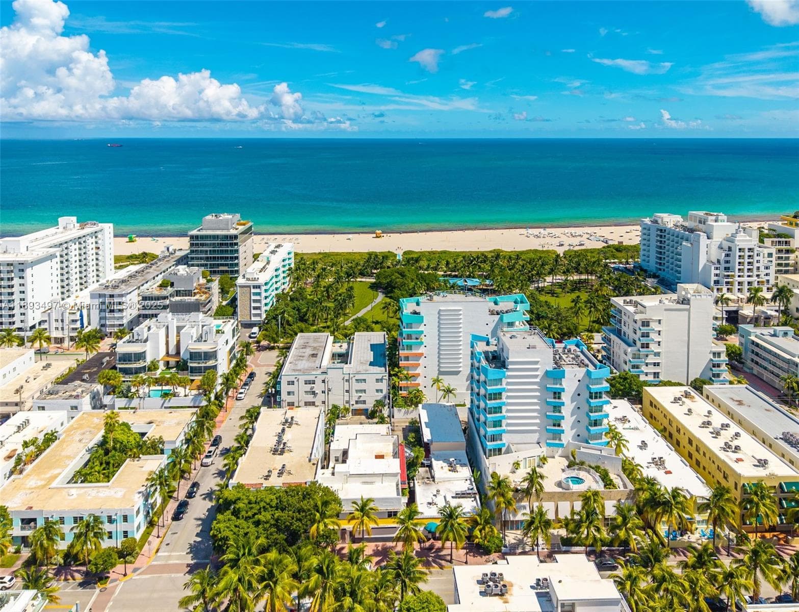 A11893497 — Miami Beach — 16