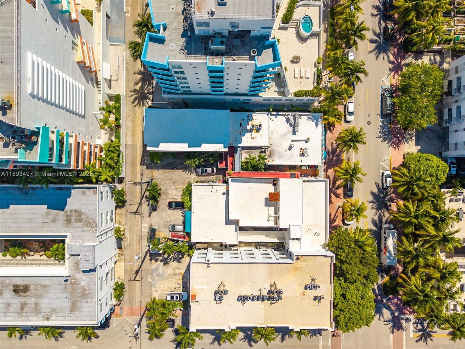 A11893497 — Miami Beach — 22