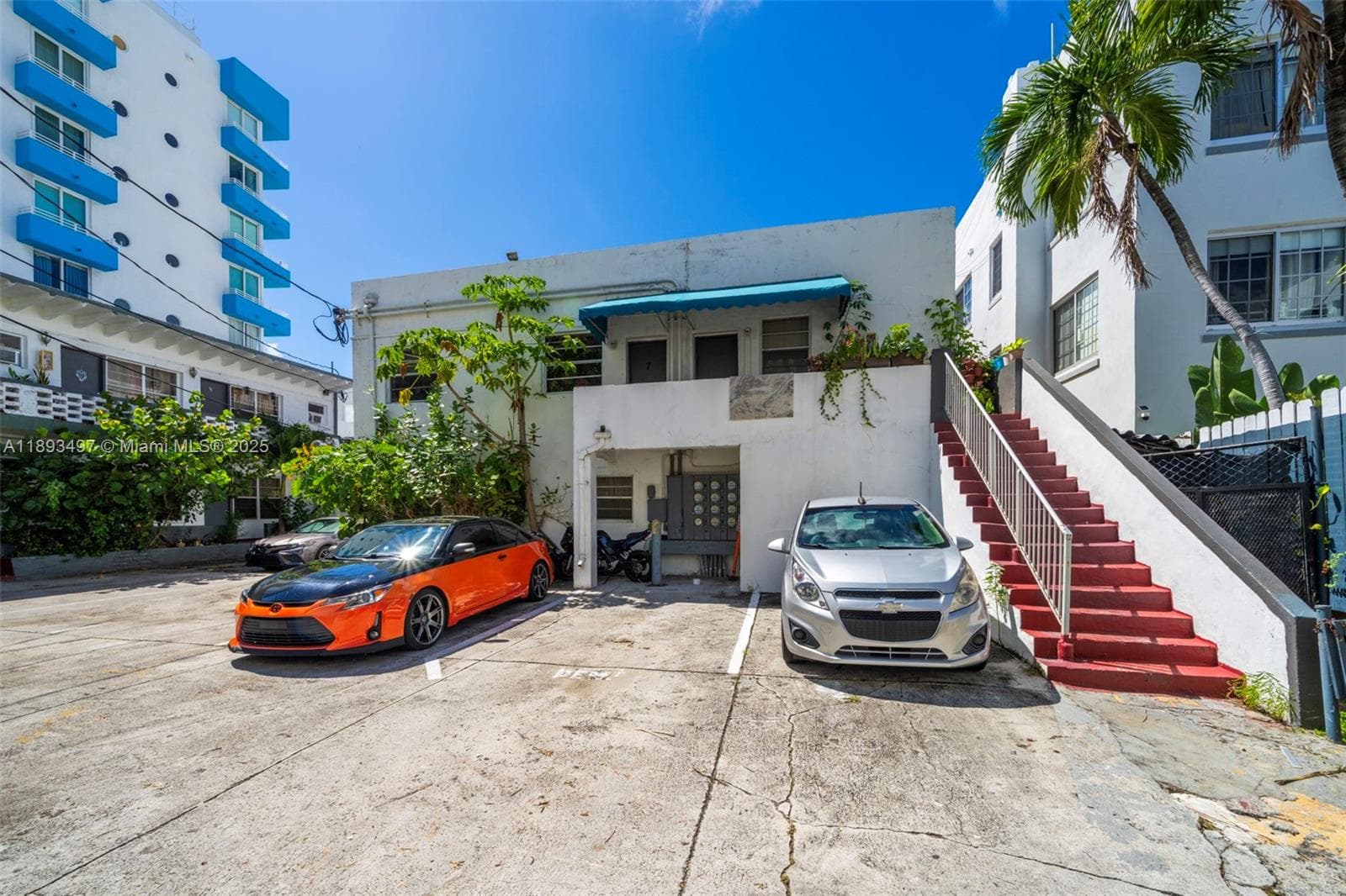 A11893497 — Miami Beach — 11