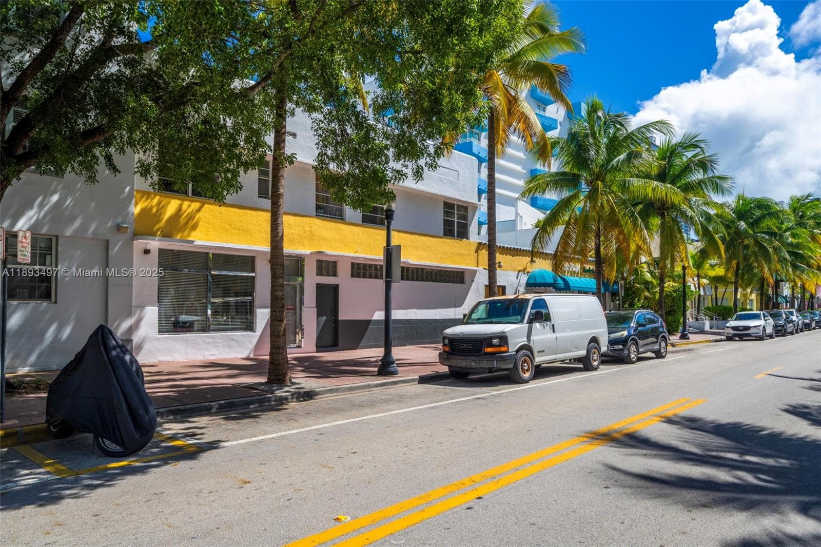 A11893497 — Miami Beach — 4