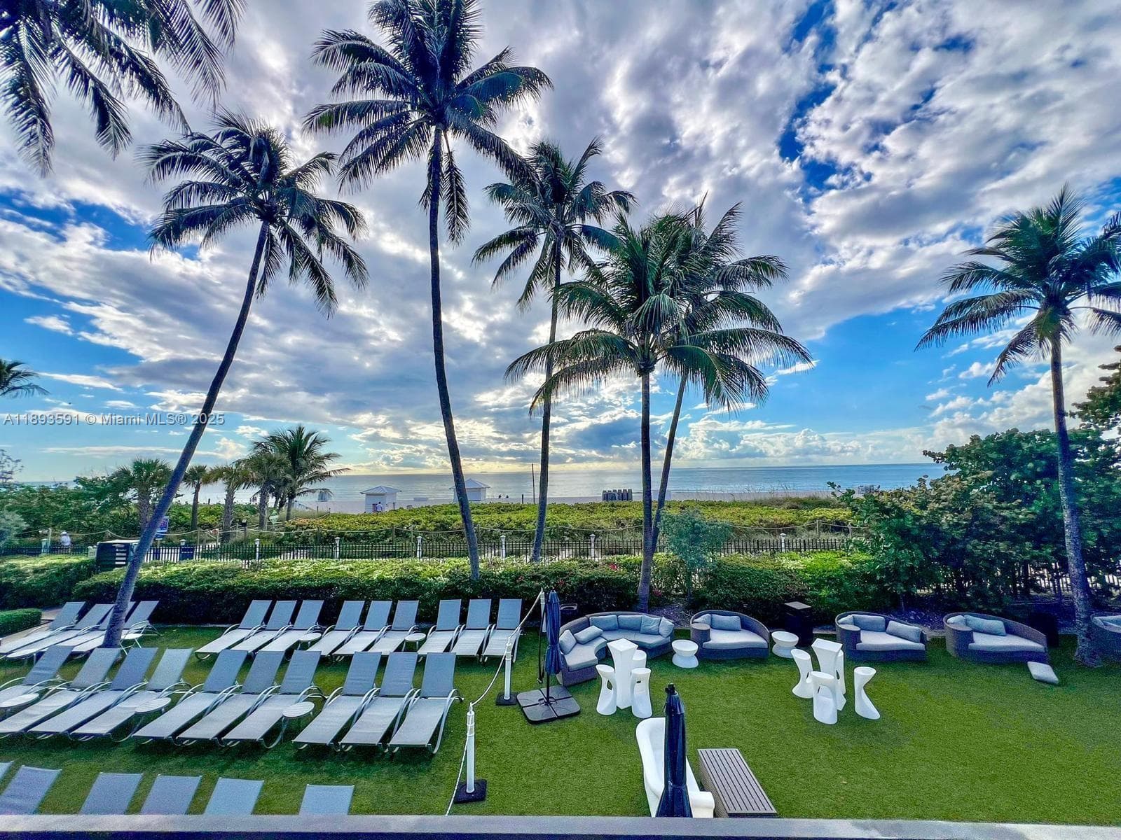 A11893591 — Miami Beach — 13
