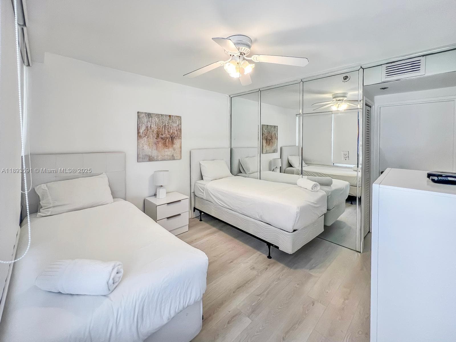 A11893591 — Miami Beach — 5