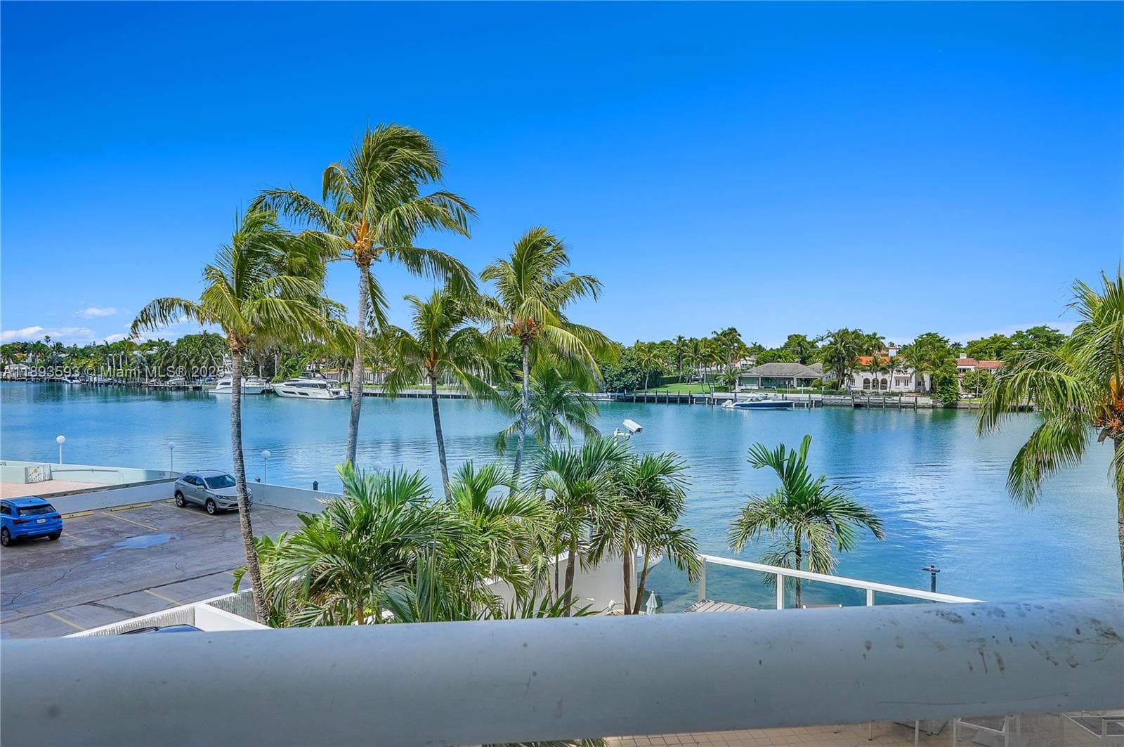 A11893593 — Miami Beach — 22
