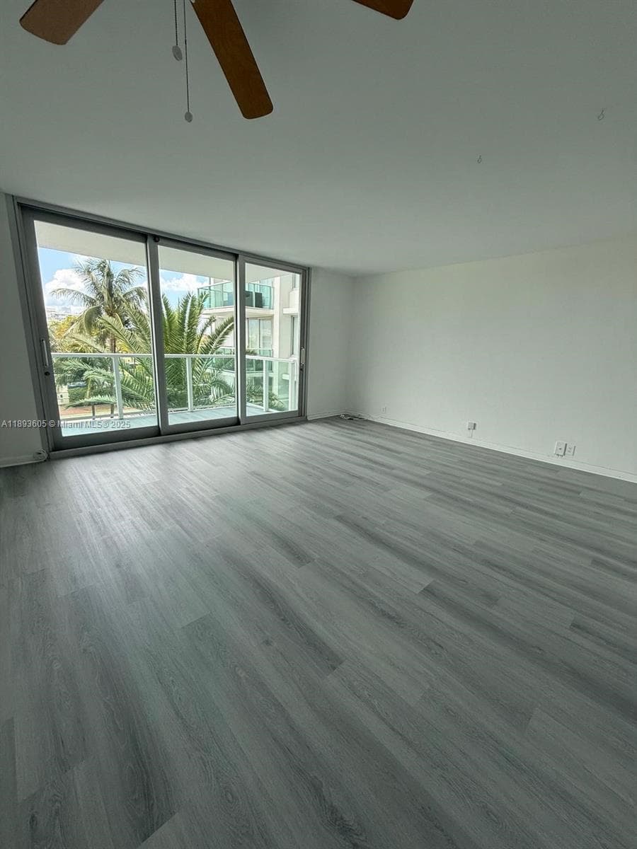 A11893605 — Miami Beach — 5