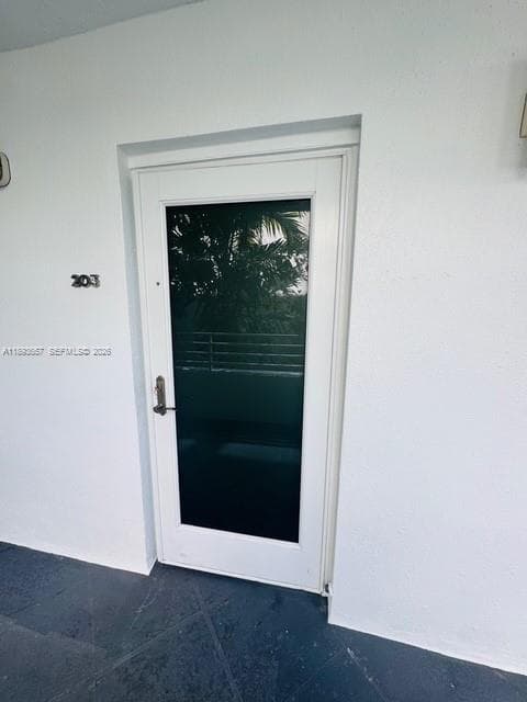 A11893657 — Miami Beach — 3