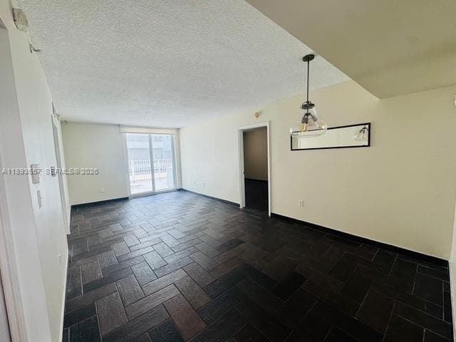 A11893657 — Miami Beach — 5