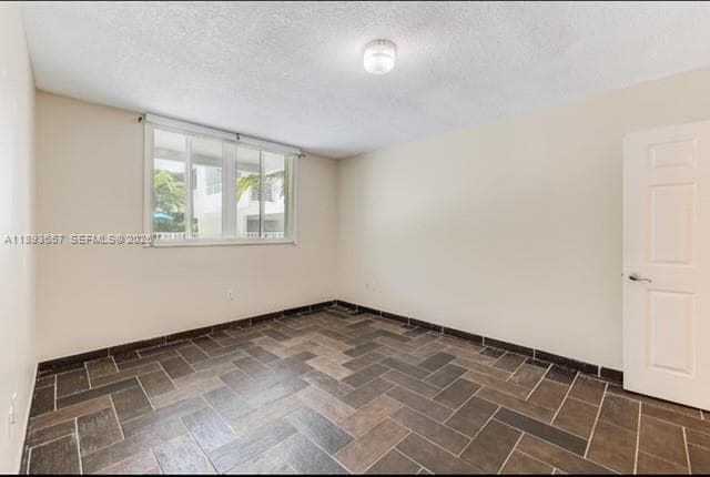 A11893657 — Miami Beach — 15