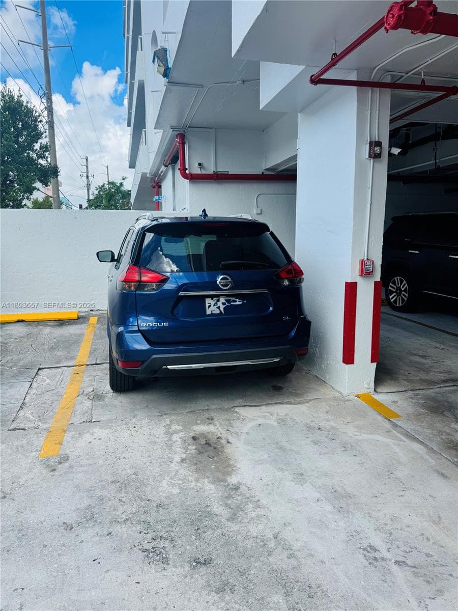 A11893657 — Miami Beach — 25