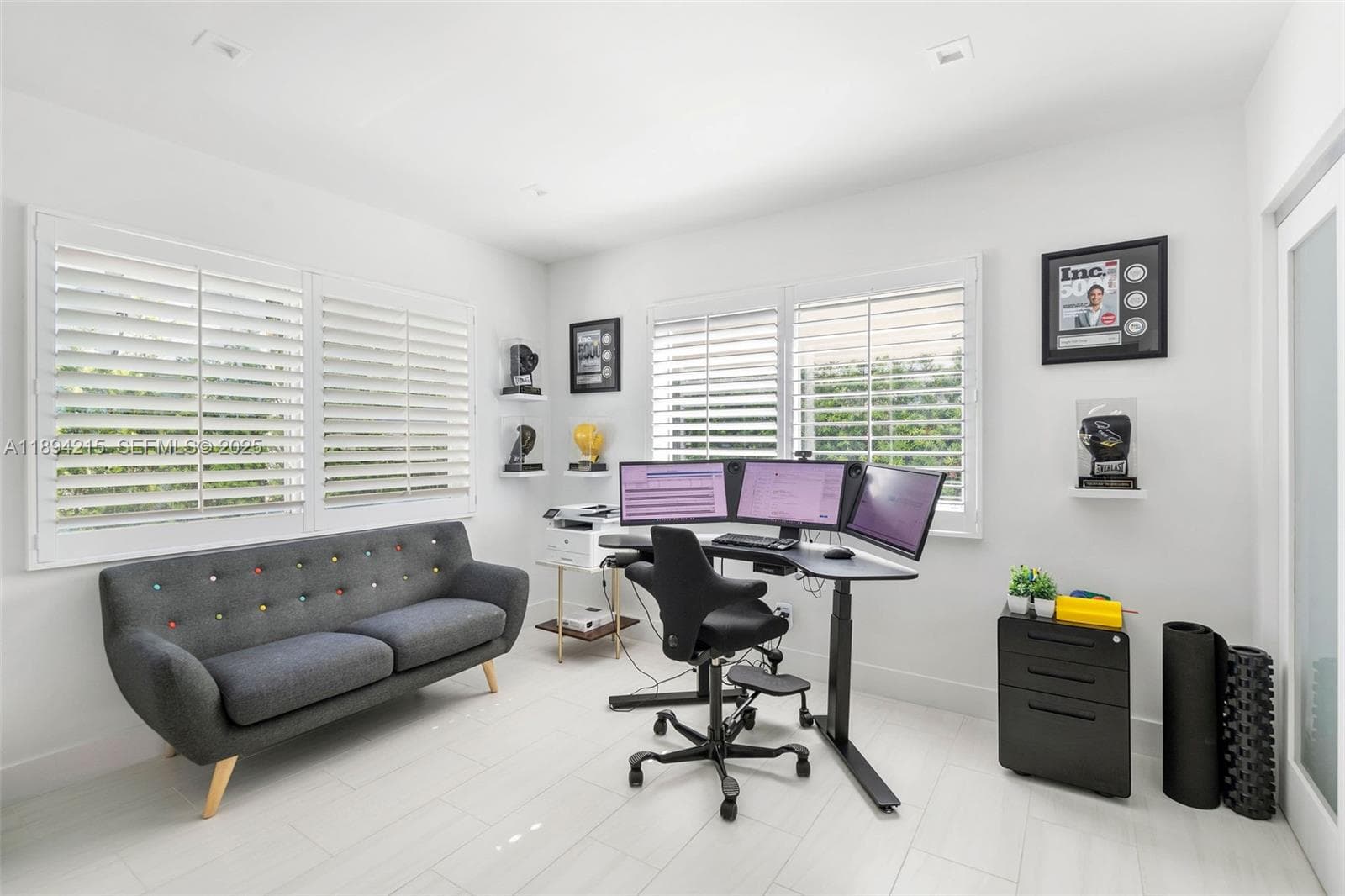 A11894215 — Miami Beach — 17