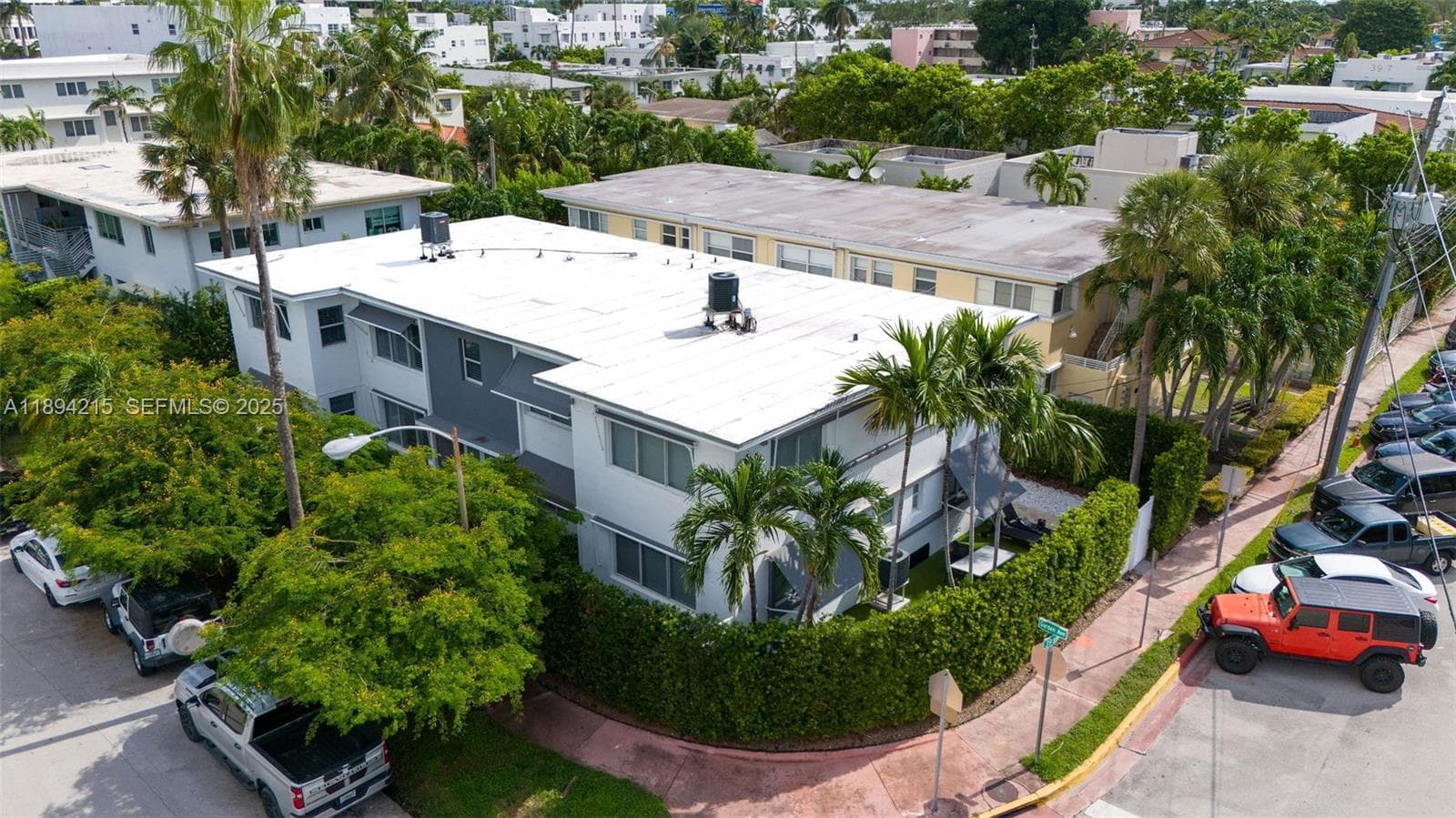 A11894215 — Miami Beach — 34