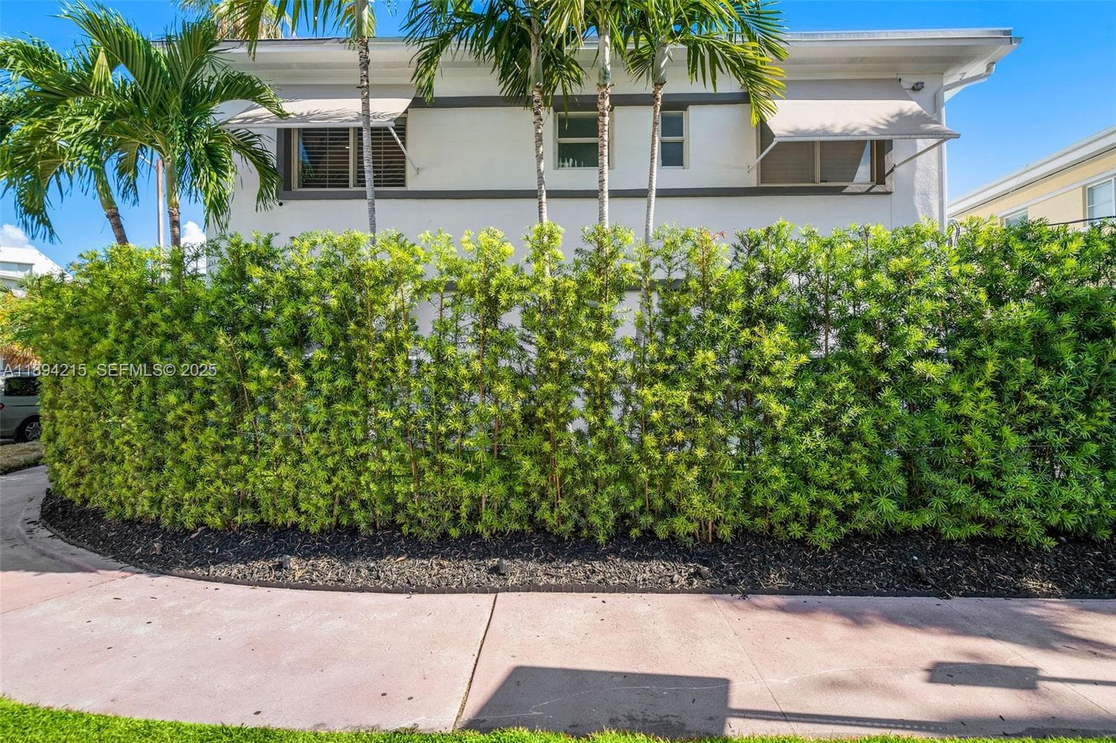 A11894215 — Miami Beach — 29