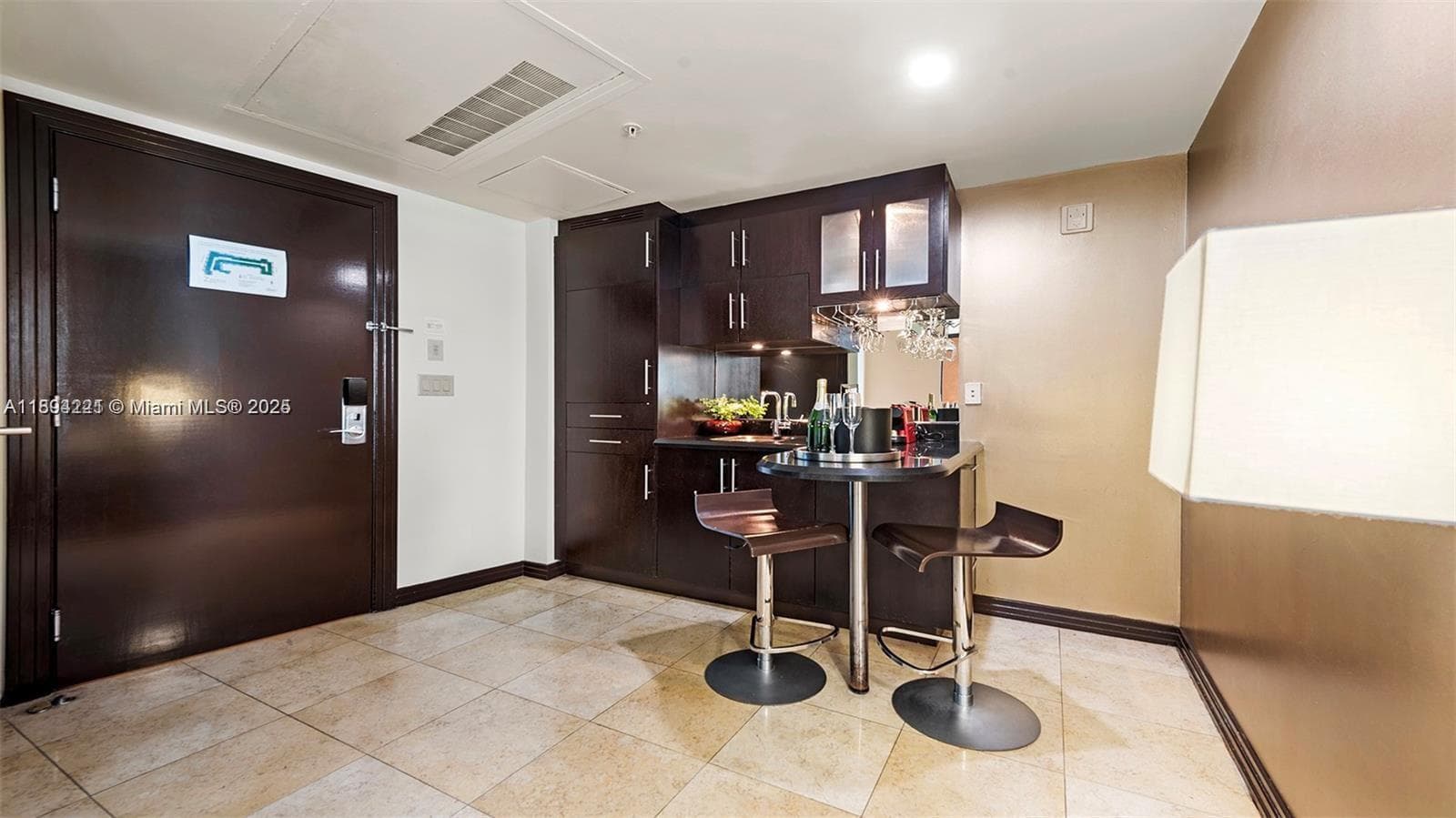 A11894221 — Miami Beach — 13