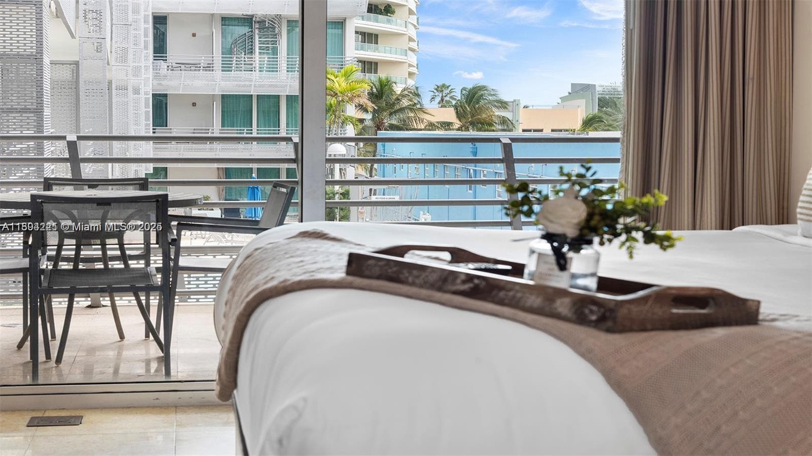 A11894221 — Miami Beach — 7