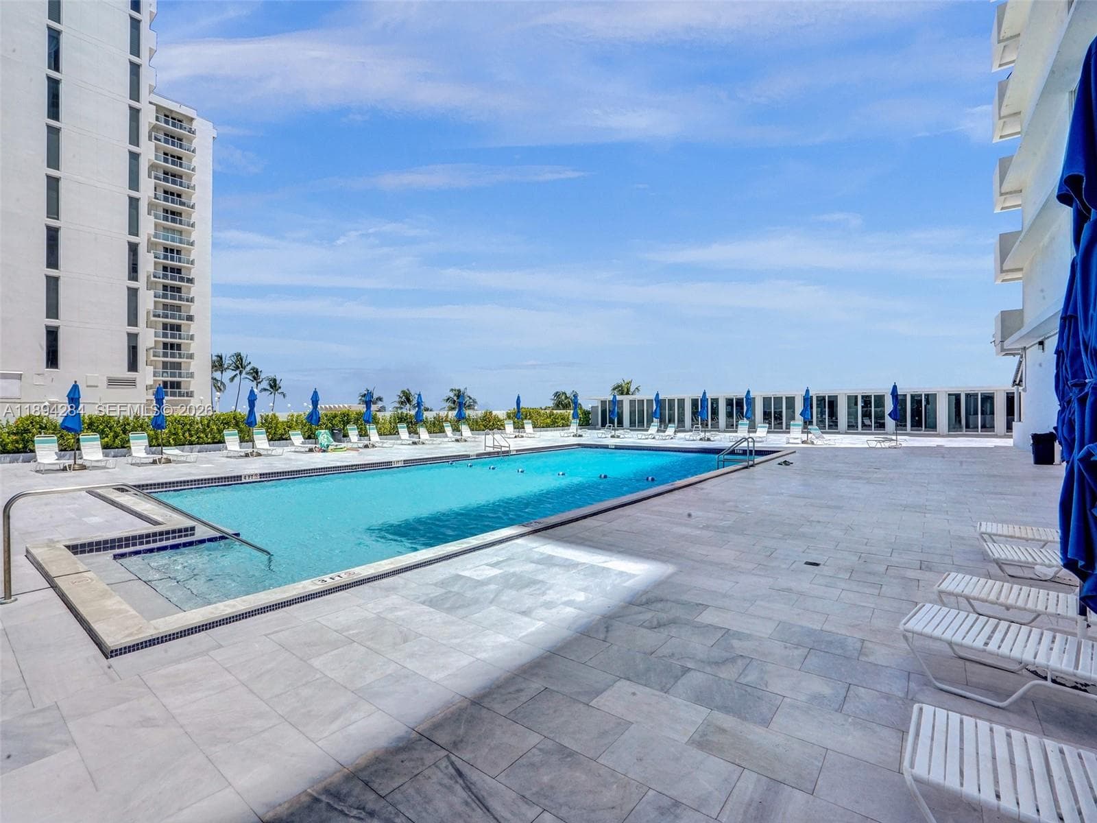 A11894284 — Miami Beach — 32
