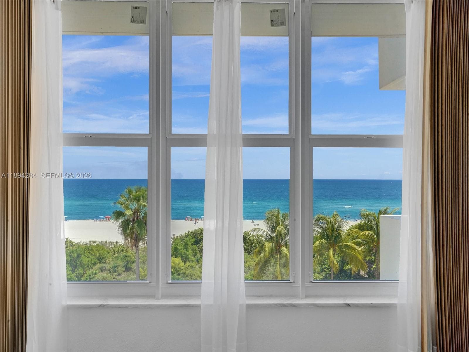 A11894284 — Miami Beach
