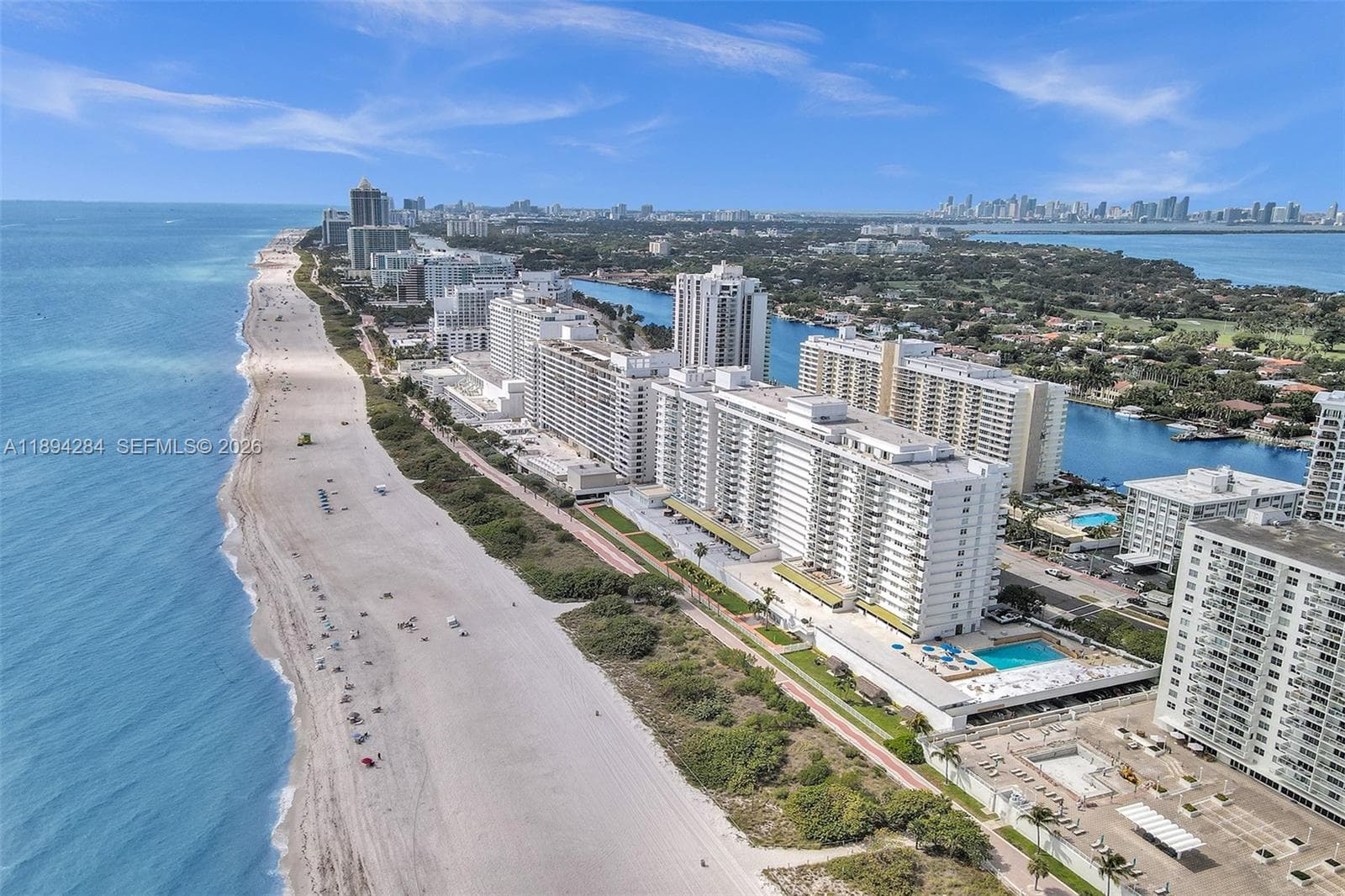 A11894284 — Miami Beach — 10