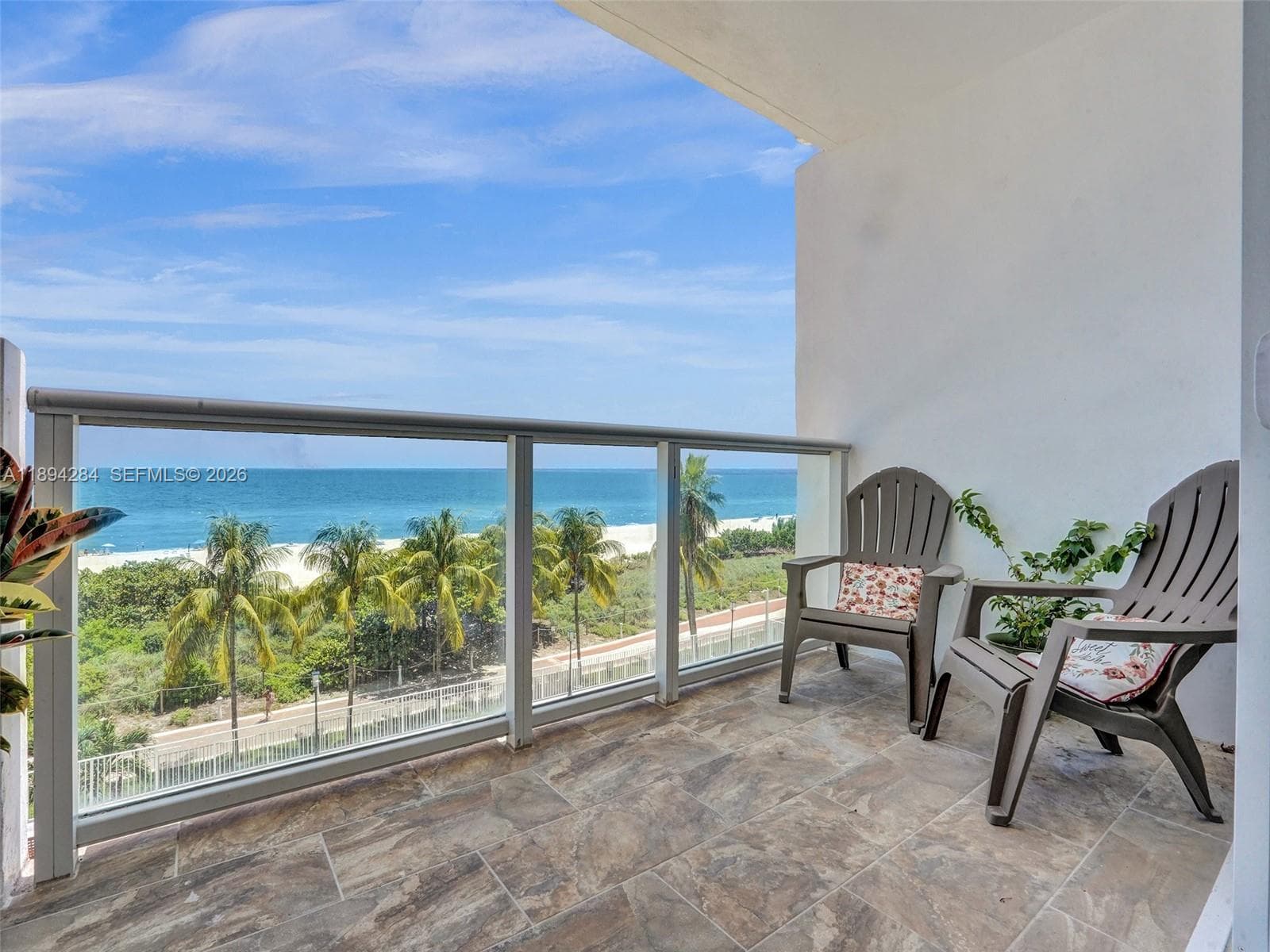 A11894284 — Miami Beach — 18