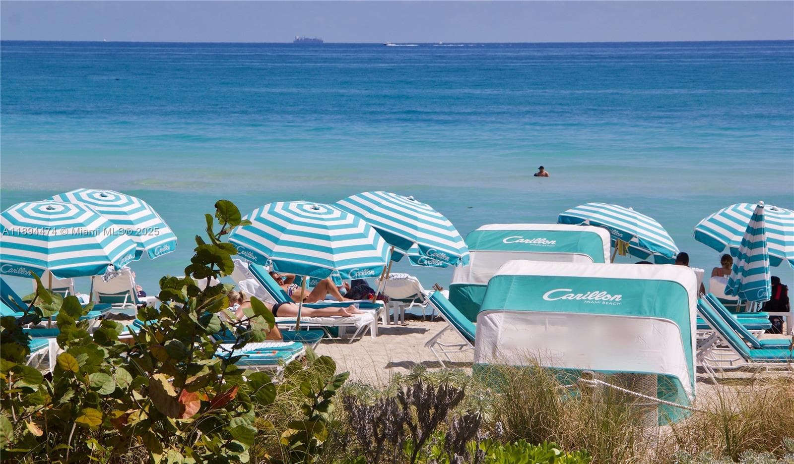 A11894474 — Miami Beach — 2