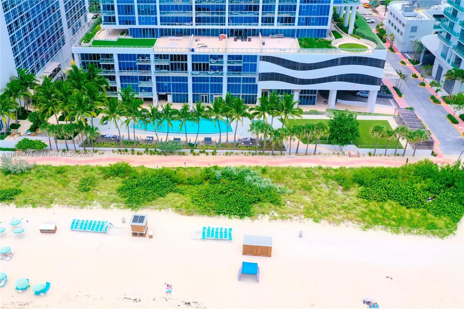 A11894474 — Miami Beach