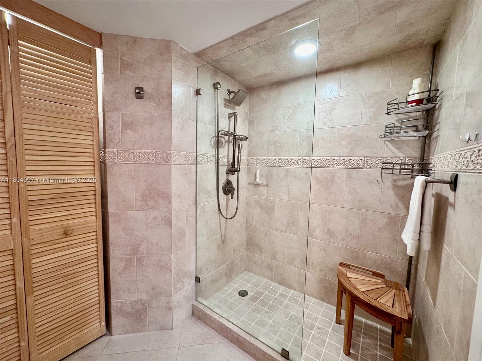 A11894997 — Miami Beach — 42