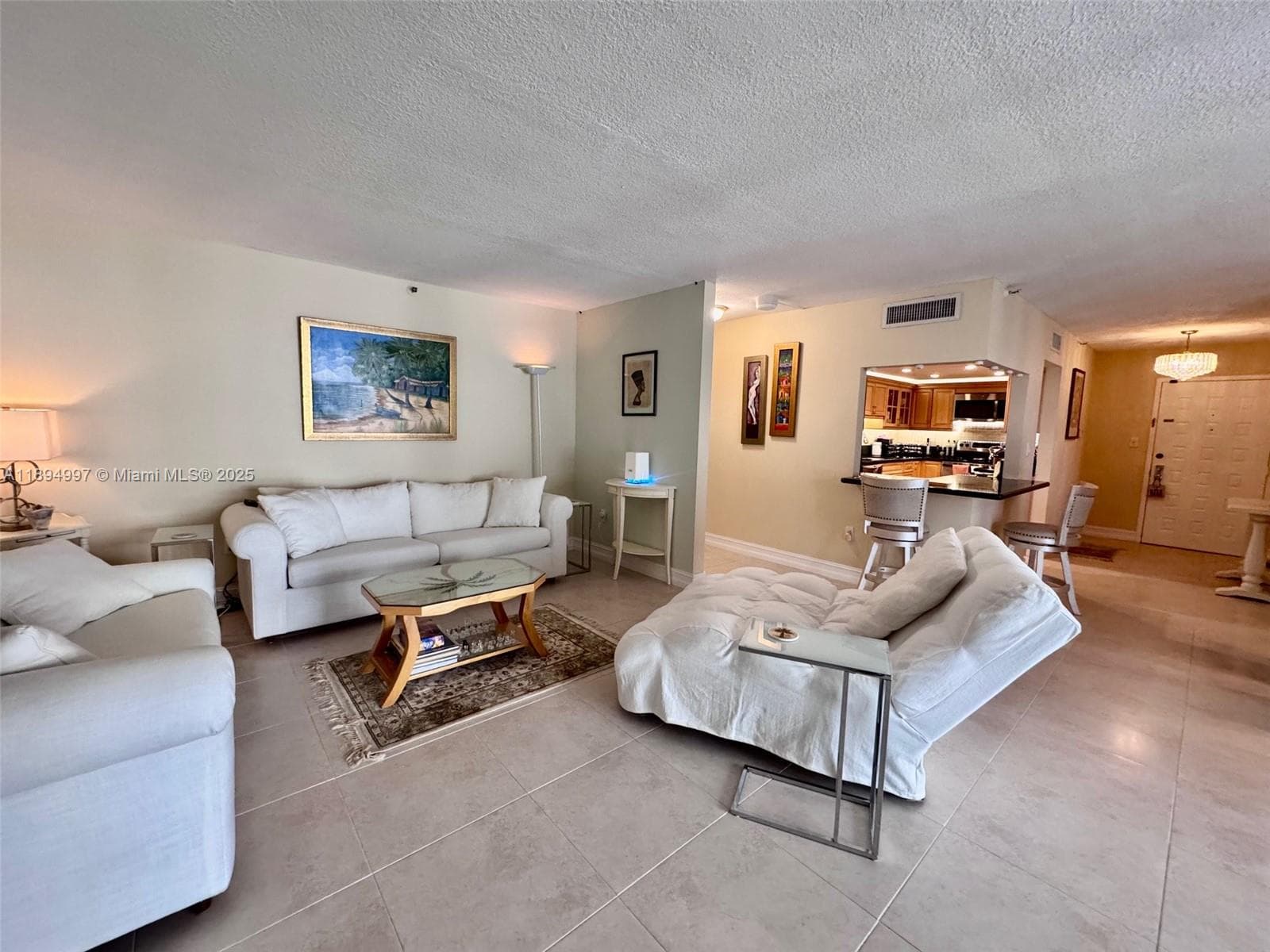 A11894997 — Miami Beach — 17
