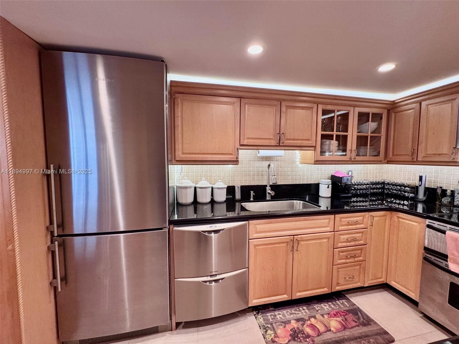A11894997 — Miami Beach — 3