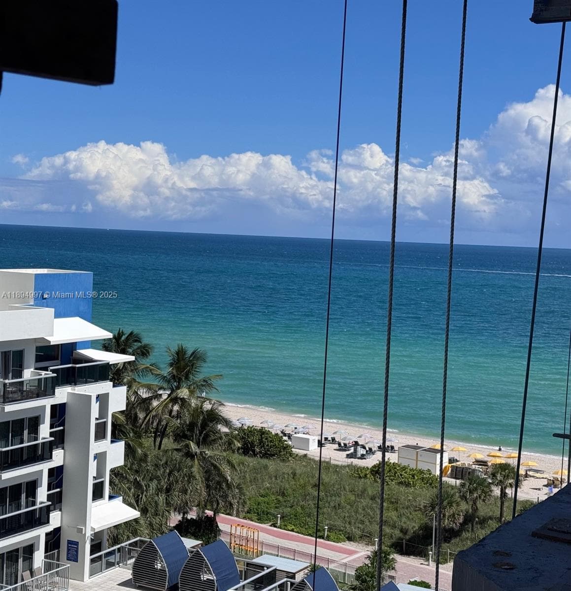 A11894997 — Miami Beach