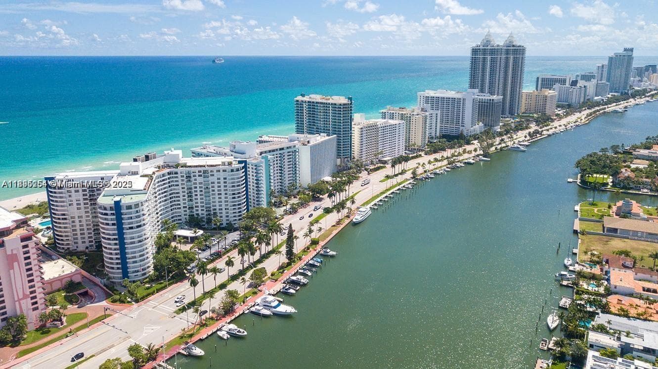 A11895154 — Miami Beach — 2