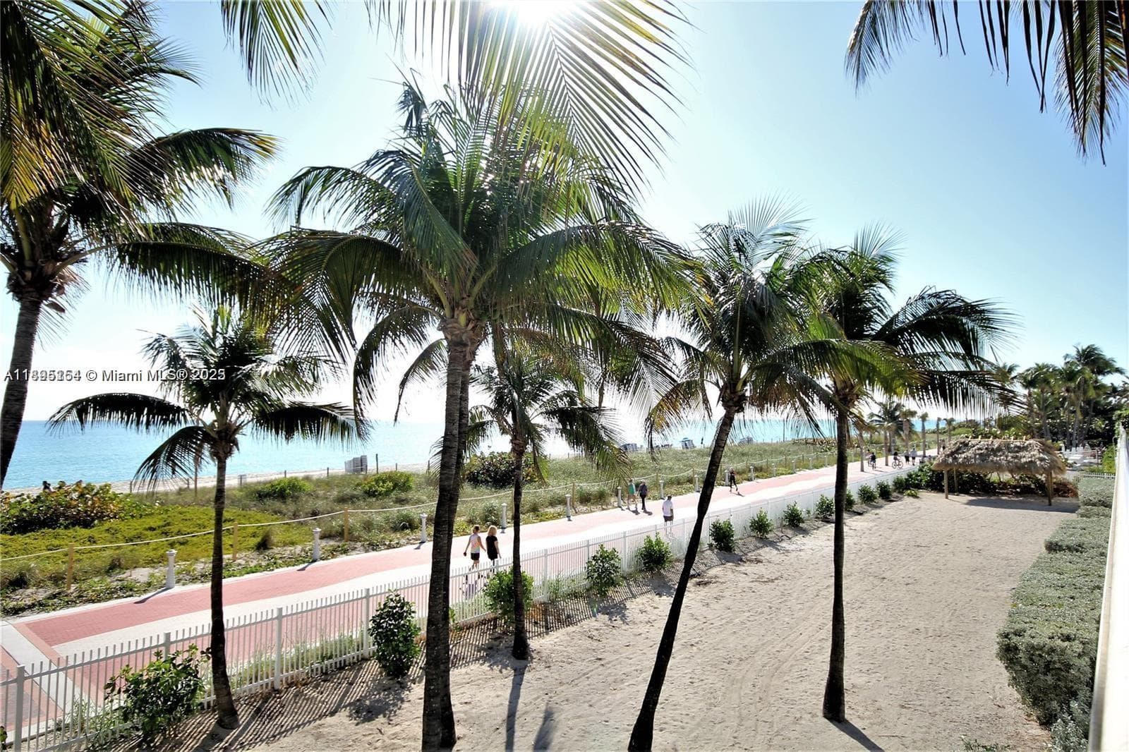 A11895154 — Miami Beach — 28