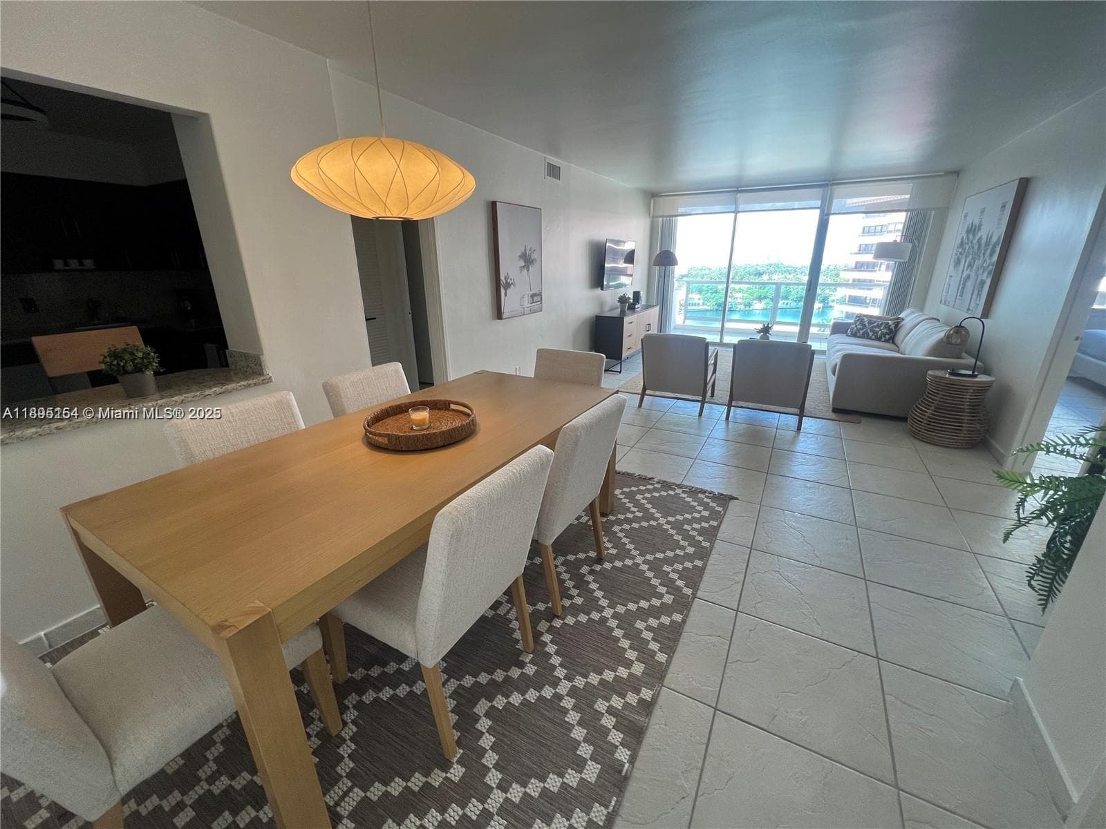 A11895154 — Miami Beach — 5