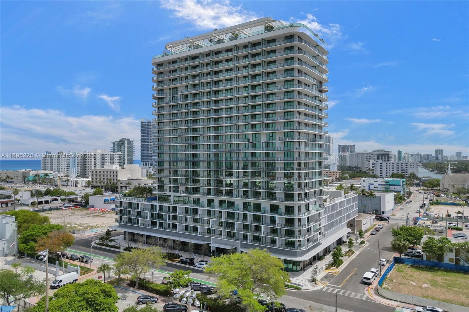 A11895225 — Miami Beach — 47