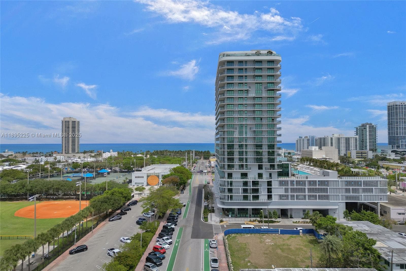 A11895225 — Miami Beach — 49