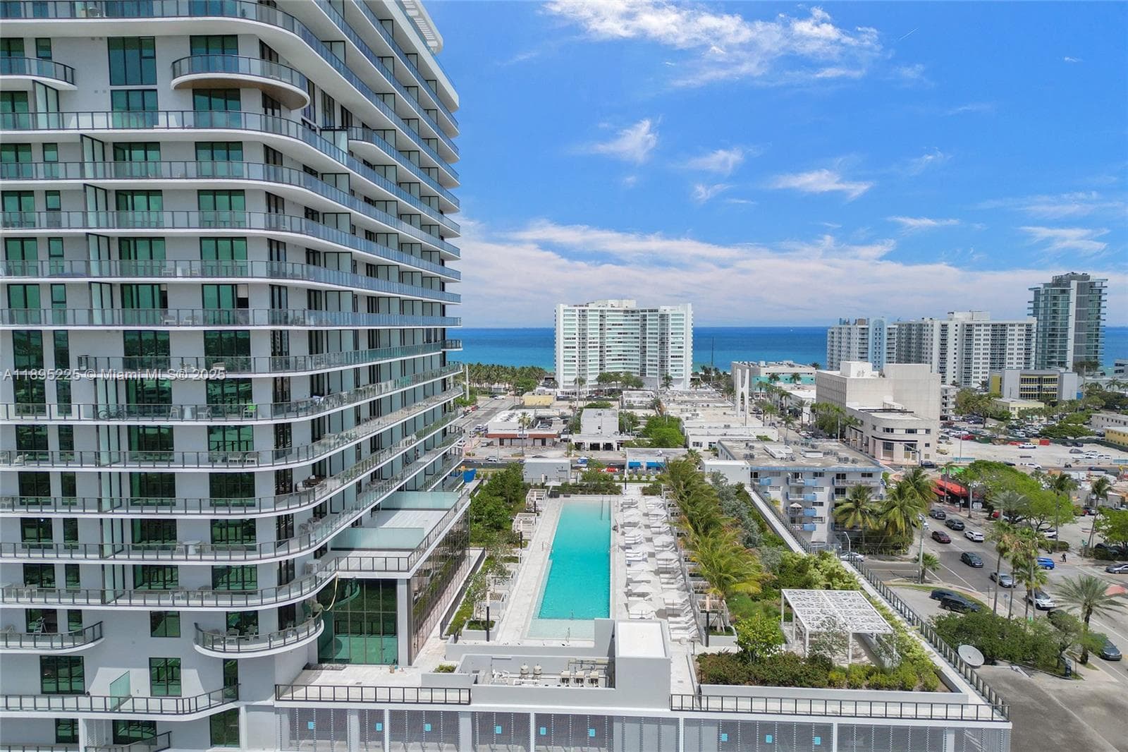 A11895225 — Miami Beach — 55