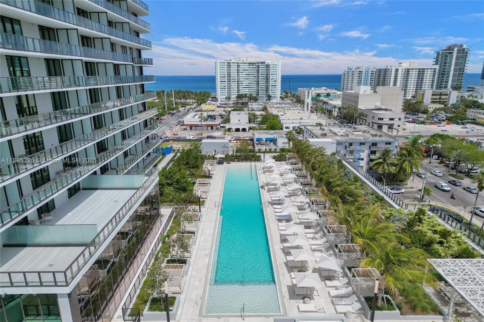 A11895225 — Miami Beach — 54