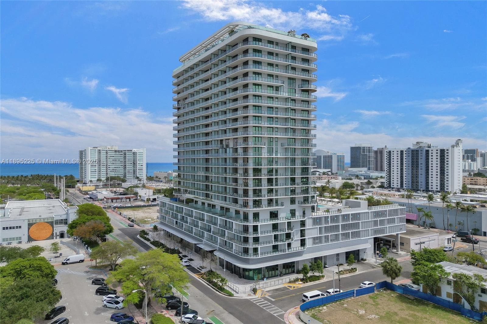 A11895225 — Miami Beach — 48