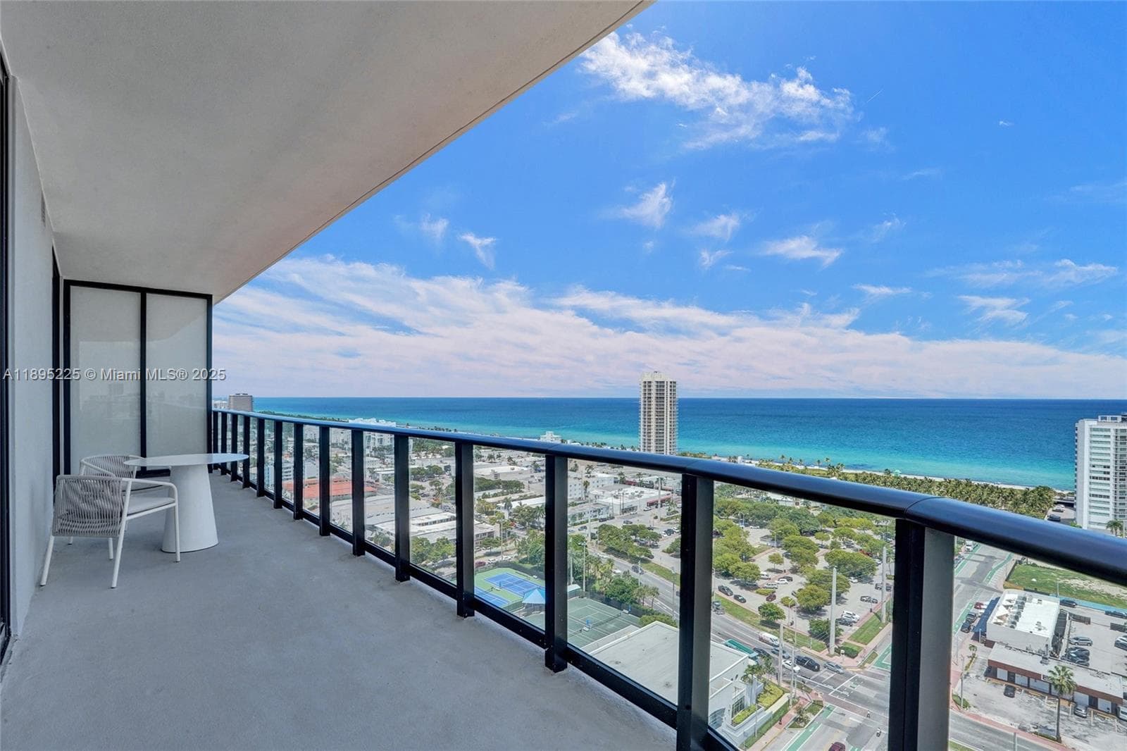 A11895225 — Miami Beach — 8