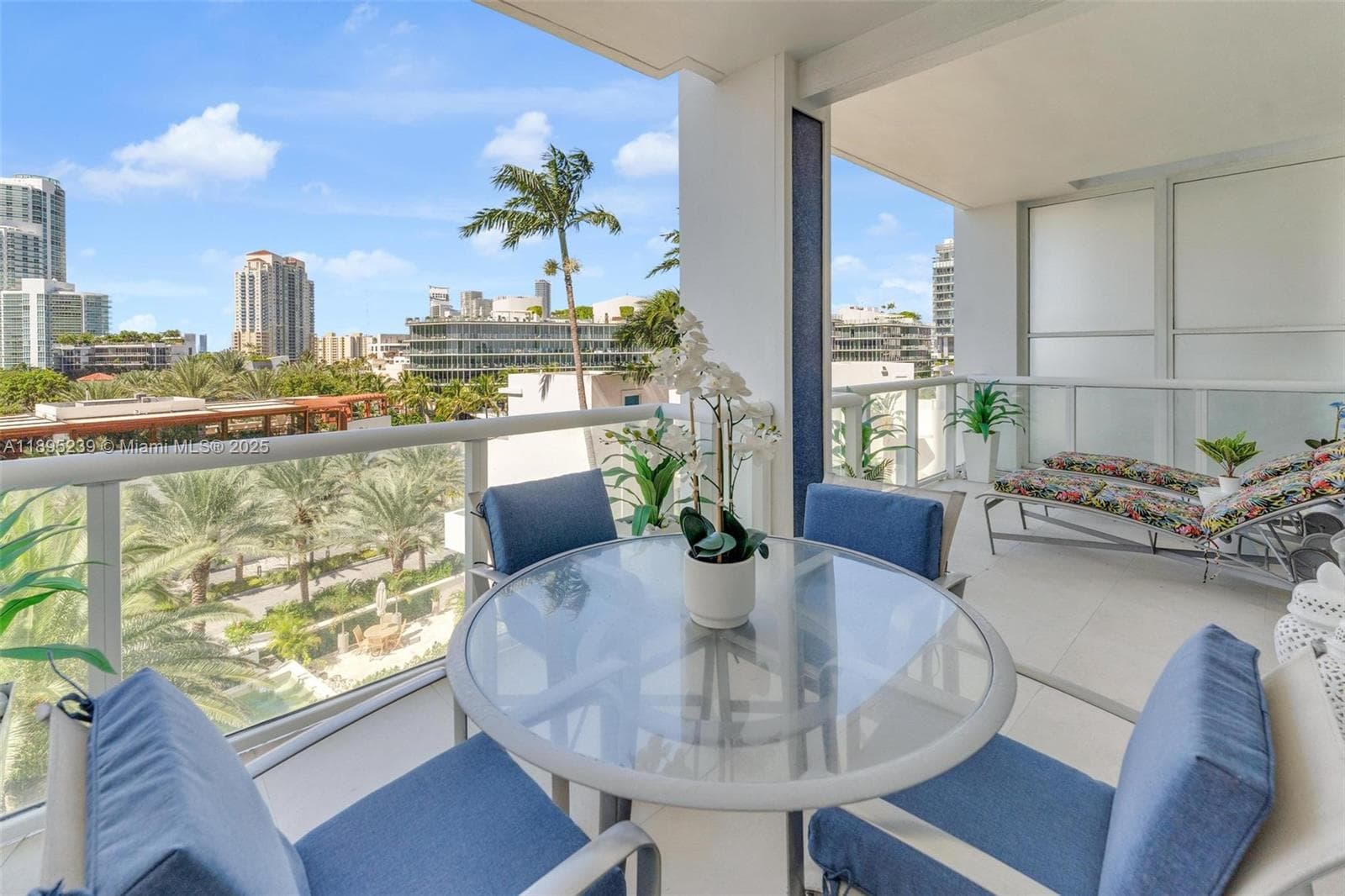 A11895239 — Miami Beach — 7